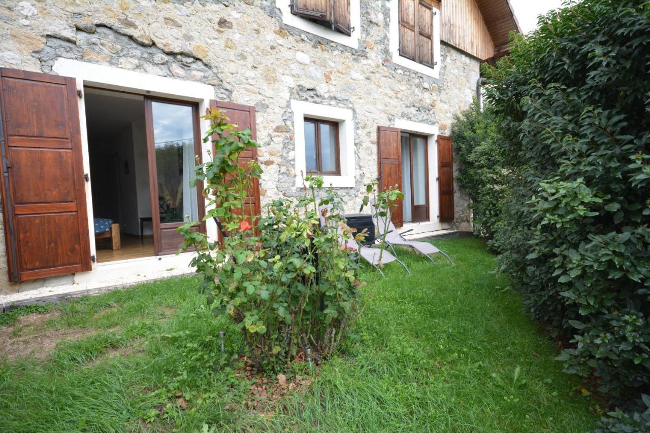 Gite De Cret Vial Alby-sur-Cheran Exterior photo